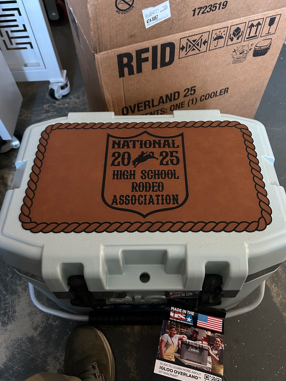 Metal engraving with laser technology for industrial identification tags